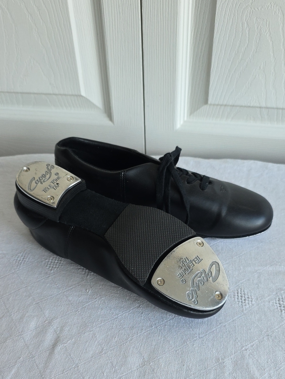 Women's Capezio Black Leather Tap Oxfords Size 8.5W